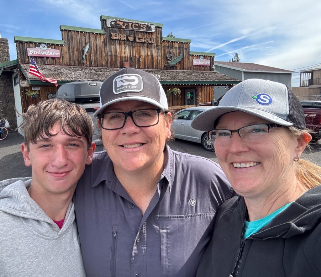 Team 145 - Team Fast 'n Curious Offroad - Rebelle Rally 2025