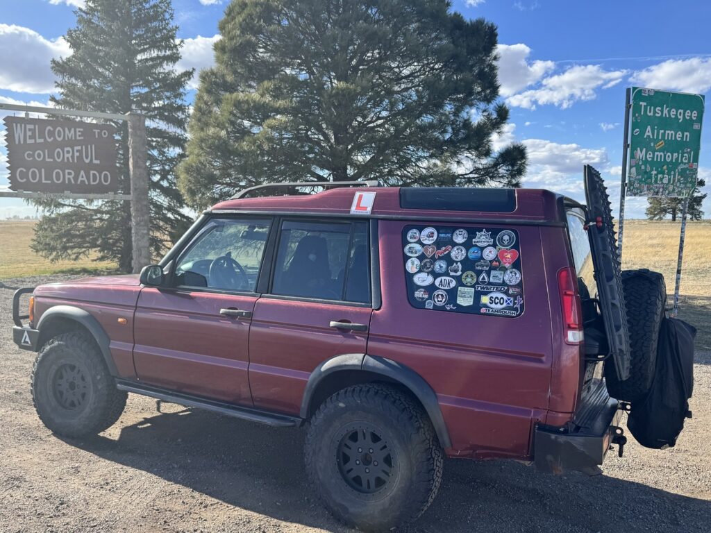 2000 Land Rover Discovery 2 - Team 157 Vehicle
